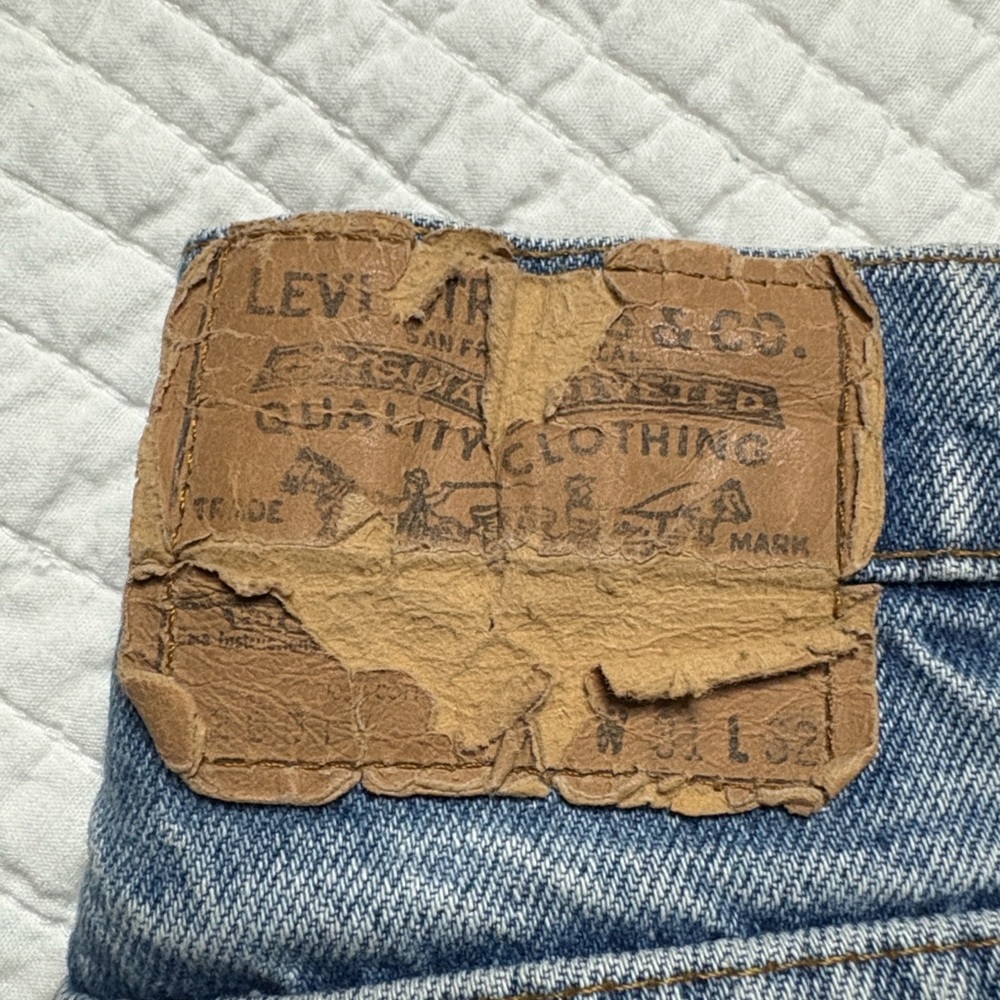 Levi's Vintage Orange Tab Blue Jeans with Floral Heart Patches - Picture 10 of 10